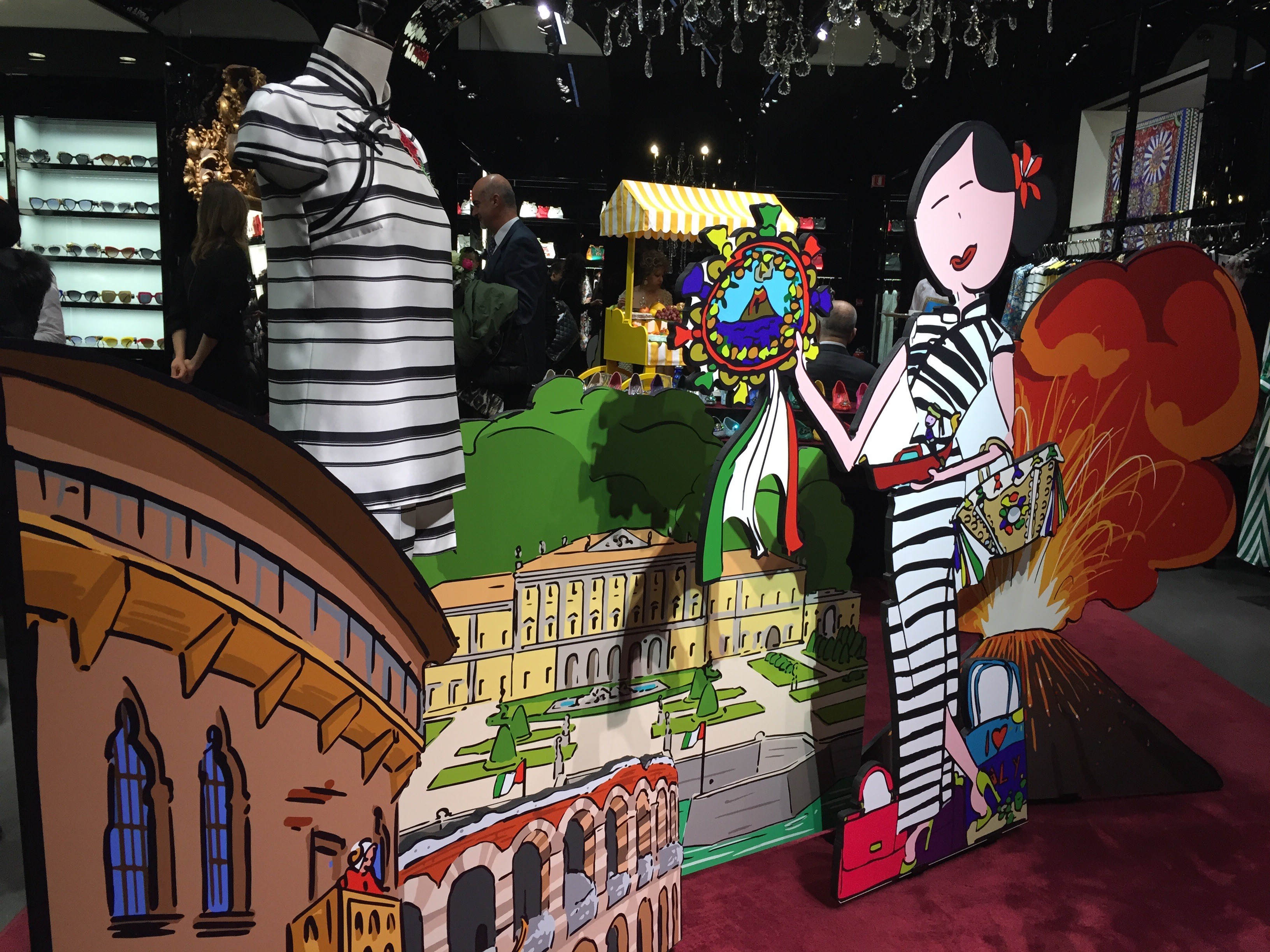 Italia is love and Asia is everywhere: a weird fashion collection by Dolce & Gabbana
